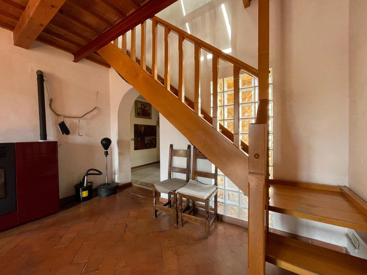 Grande Appartamento In Centro Pontedera Bagian luar foto